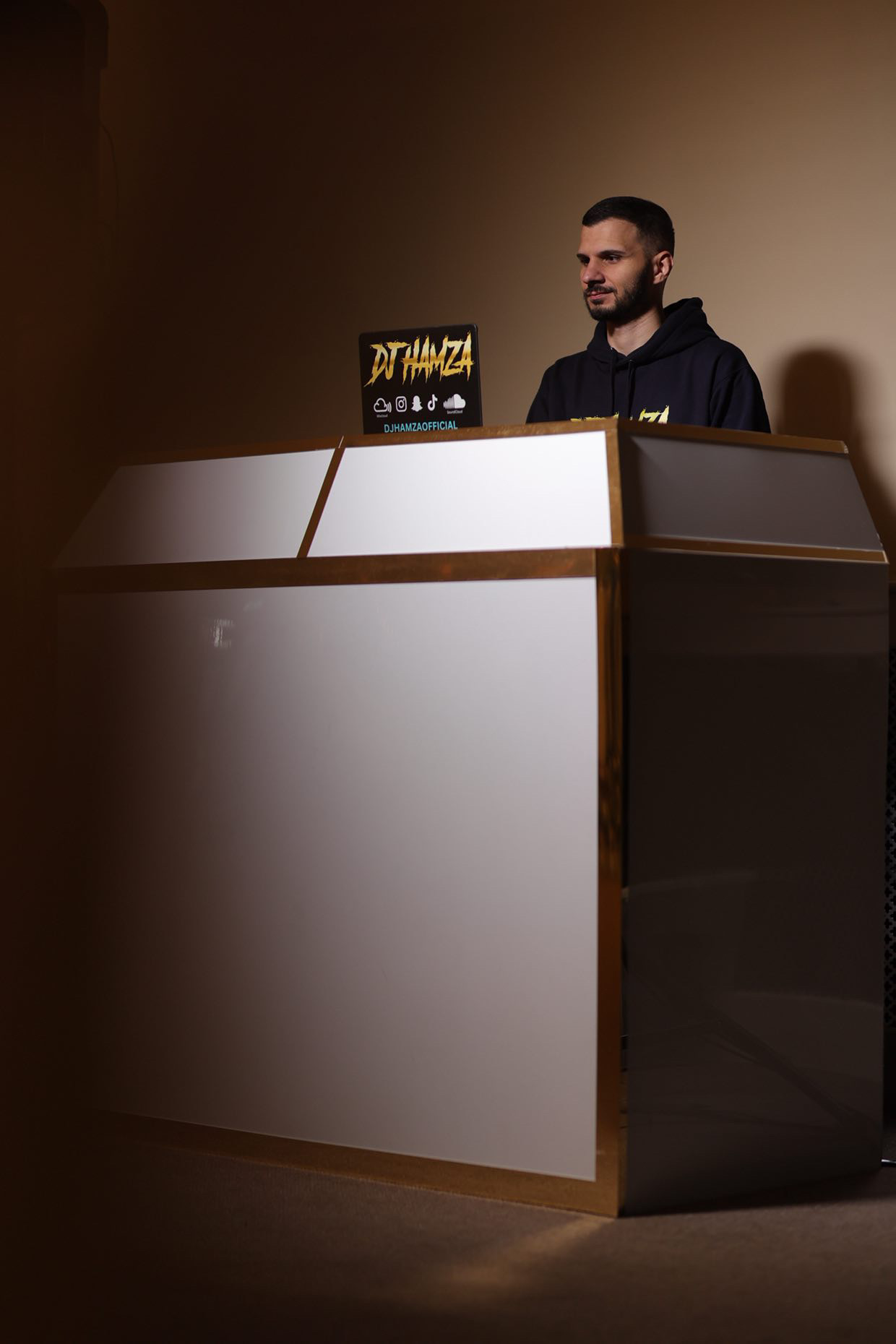 2D3EA7F3-38AD-4A51-B00C-D5B0B9ED43DA